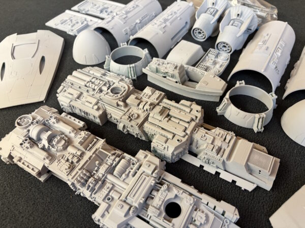 Y-Wing 1/24 Star Wars Model (Gold Leader) - Image 7